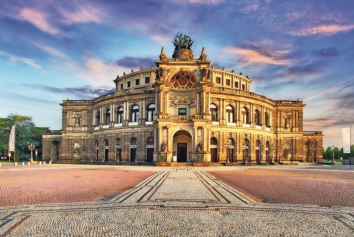 „CARMEN“ In Der Semperoper Dresden | VRM-Reisen