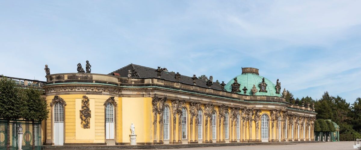 Potsdam, Schloss Sanssouci, Ansicht von S¸dwesten.