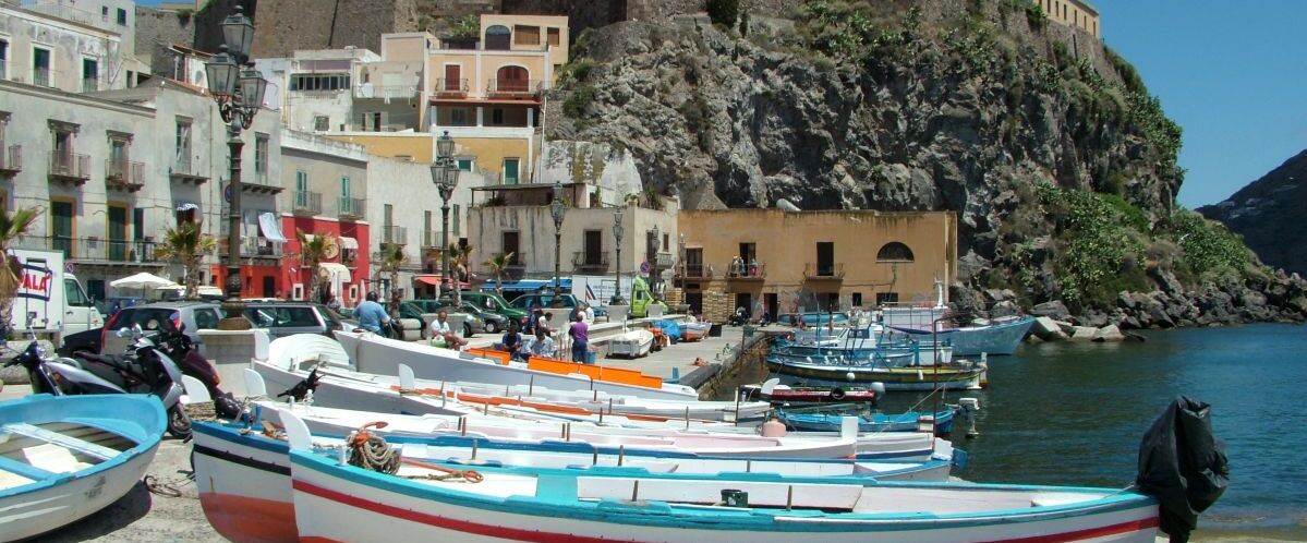 Lipari_Sizilien_Hafen