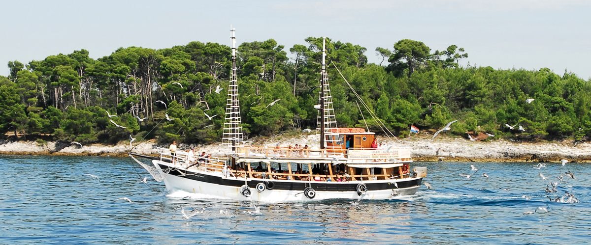 Schiffsfahrt auf dem Limfjord (Limski Kanal)