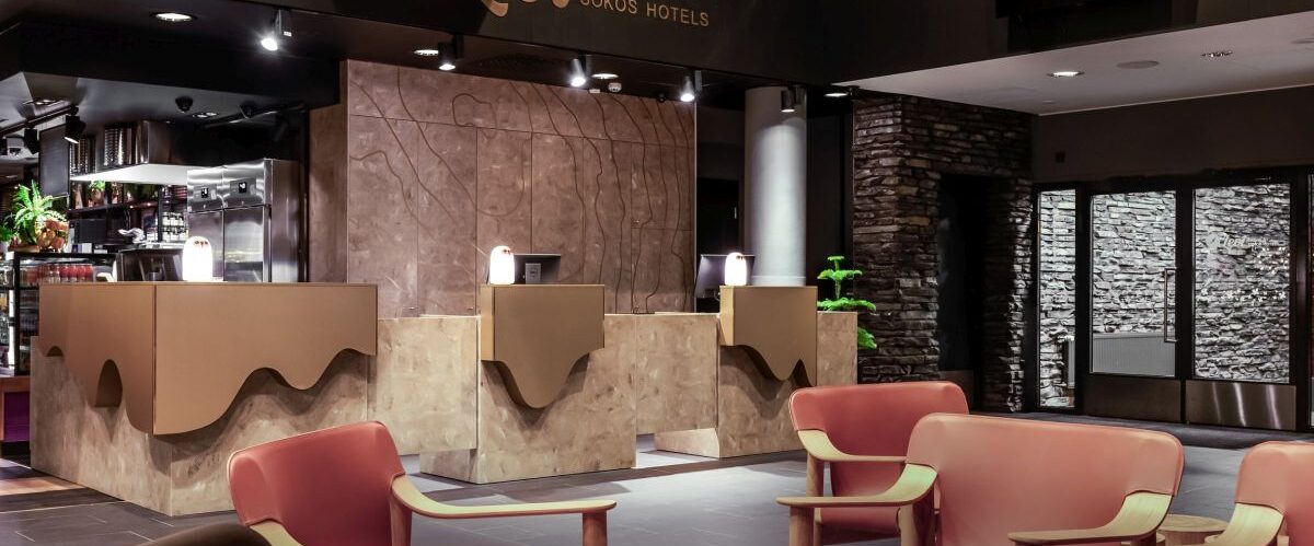 Sokos Hotel Levi_reception+lobby_© Lapland Hotels & Safaris