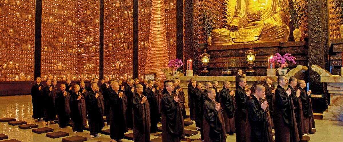 Repentance ceremony, Fokuangshan monastery, Kaohsiung area, Taiwan, Republic of China