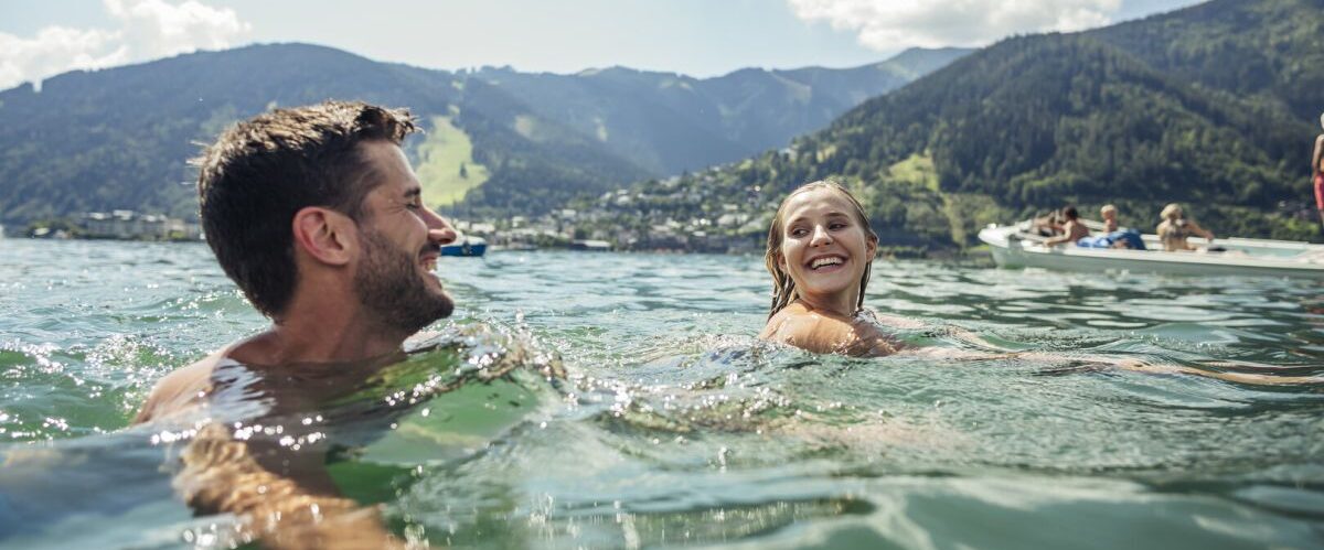 Badespass-im-glasklaren-zeller-see- © Zell am See-Kaprun Tourismus